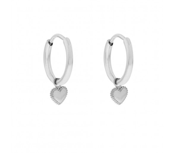 Grandes boucles d'oreilles avec un pendentif en forme de cœur à pois