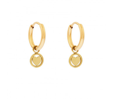 Petites boucles d'oreilles avec un pendentif, un cercle avec un coeur