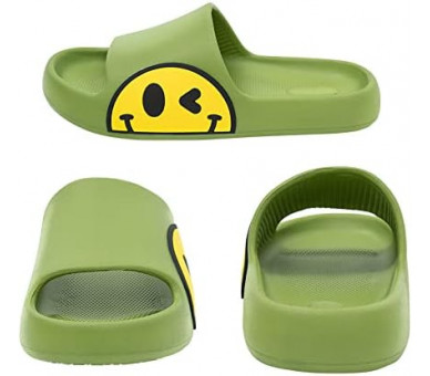Smiley slippers : Groene slippers met gele smiley opzij