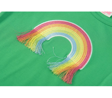 SOMEONE : T-shirt met regenboogborduurwerk