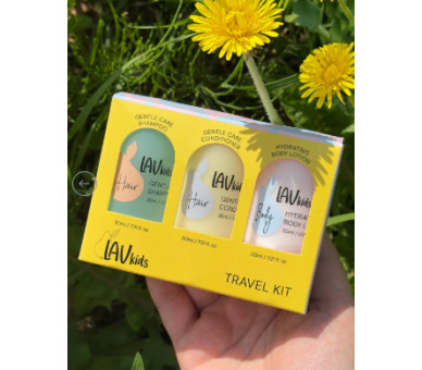 LAV kids: Super fun traveler kit