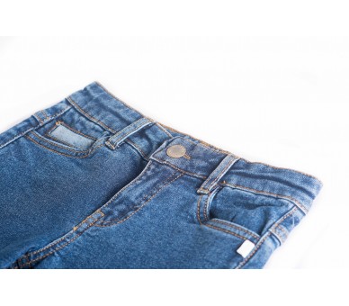 SOMEONE : Un pantalon long en jean