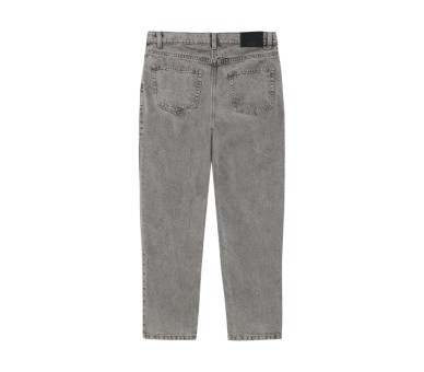 GRUNT: Jeans tussen straigt en wijd