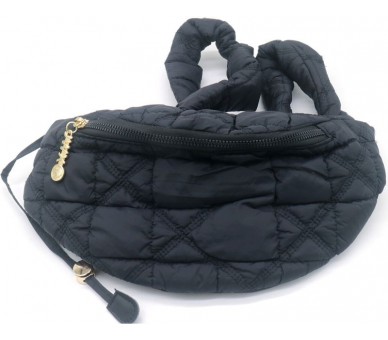 Super cute handy handbag with stitching