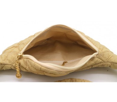 Super cute handy handbag with stitching