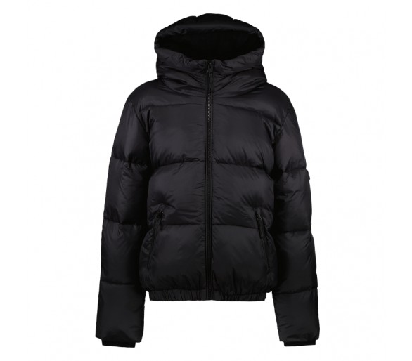 CARS: Comfortable and warm winter coat