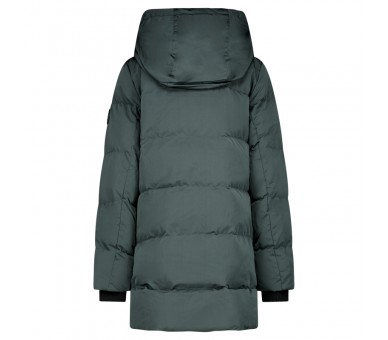 CARS: Warm and fashionable coat