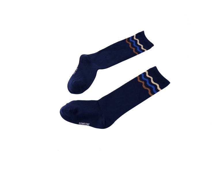 SOMEONE : Des chaussettes