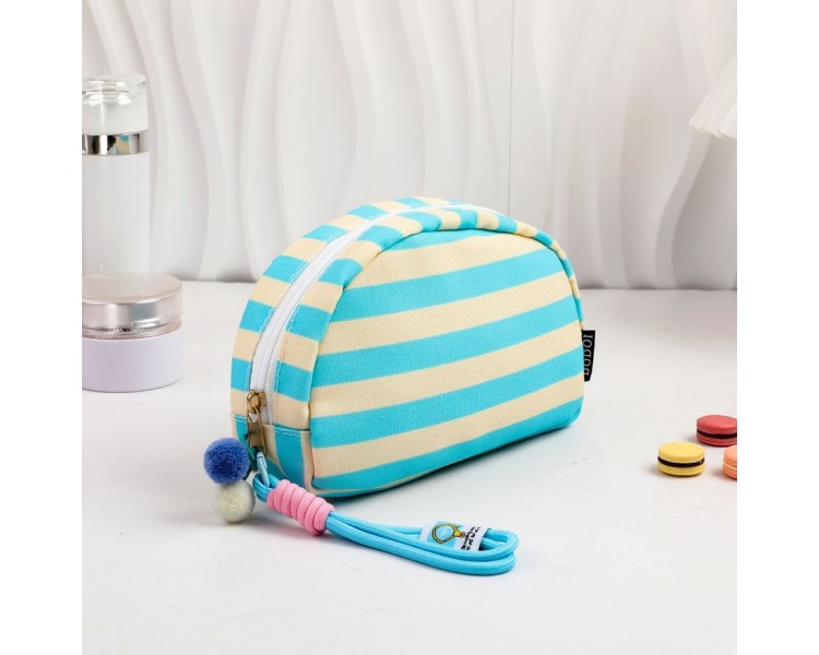 trousses maquillage|Baby blue