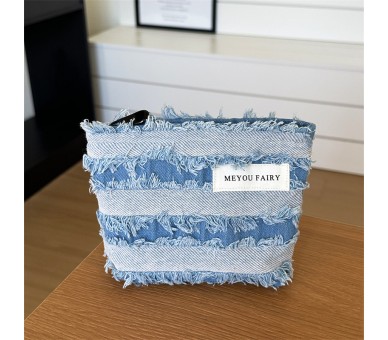 Trousse de maquillage simple en jean