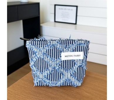 Trousse de maquillage simple en jean