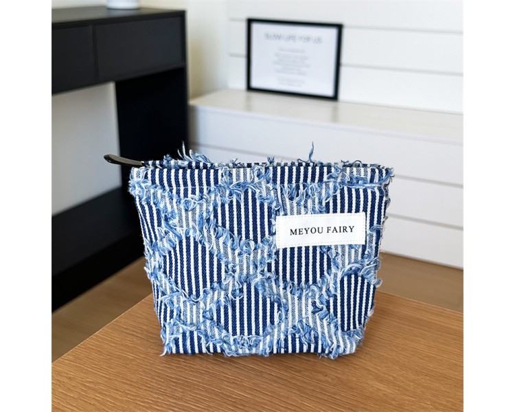 Trousse de maquillage simple en jean