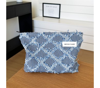 Trousse de maquillage en jean