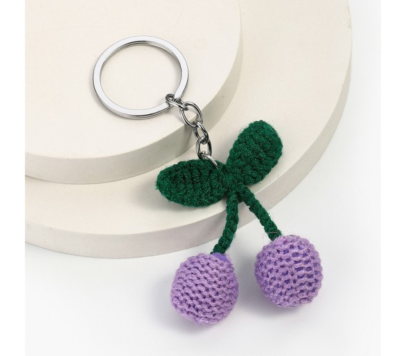 Porte-clés avec cerises tricotées