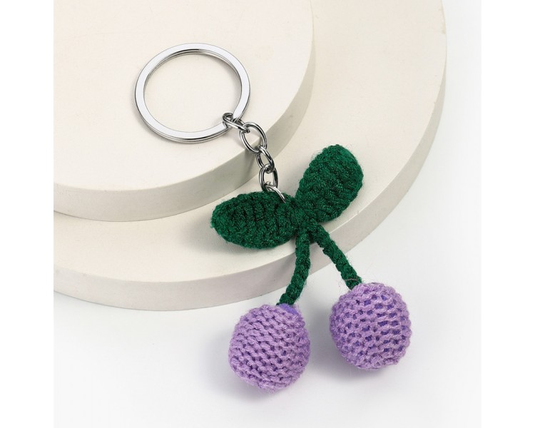 Porte-clés avec cerises tricotées
