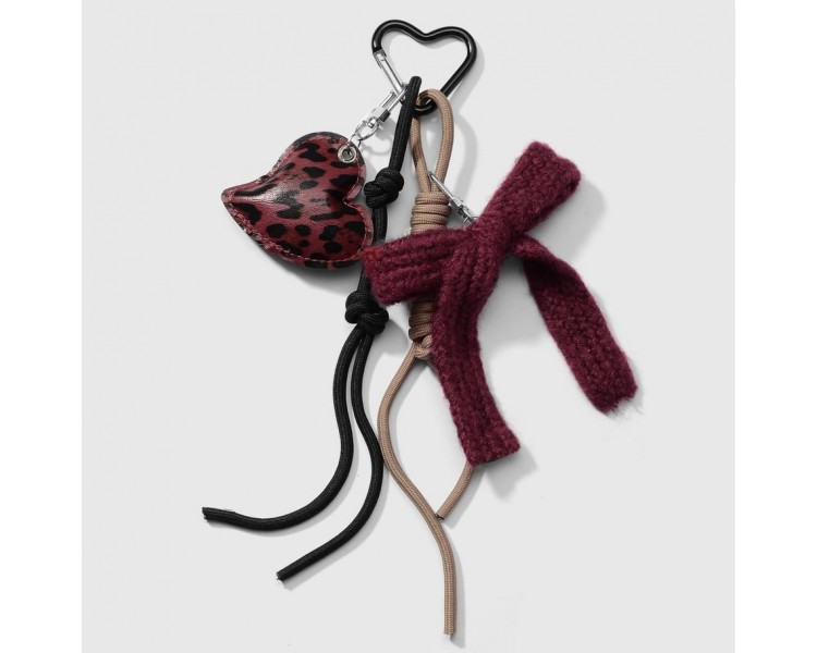 Sleutel - tas hanger met strik en hartje
