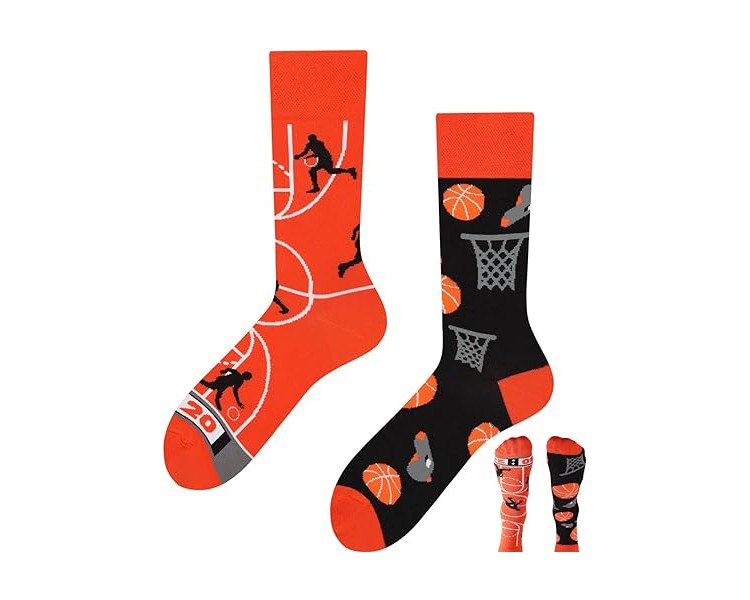 PAIR OF SOCKS SIZE 38-45 BASKE