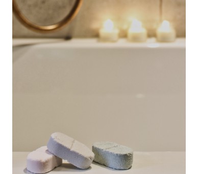 BRUISBALLEN - SIT BACK AND RELAX