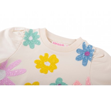 SOMEONE : Leuke sweter met paillettenbloemetjes