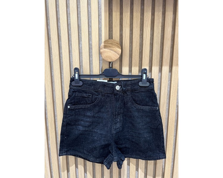 CARS : Comfortable and trendy shorts