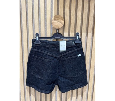 CARS : Comfortable and trendy shorts