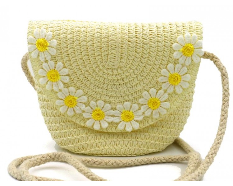 Woven bag with flowers