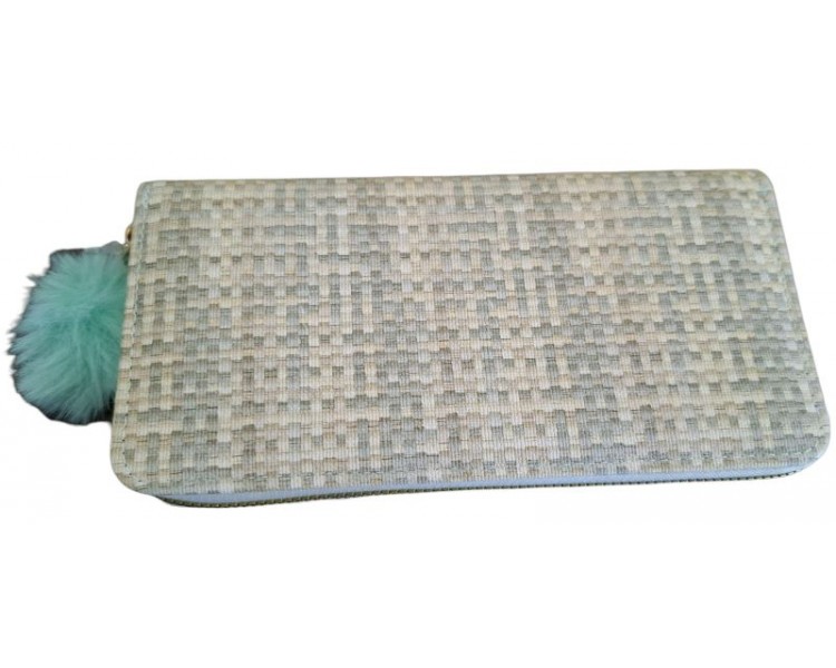 Wallet in a stylish green shade