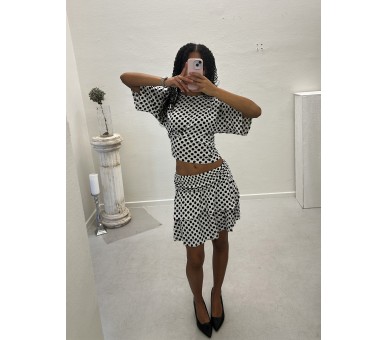 GRUNT : Cute skirt with polka dots