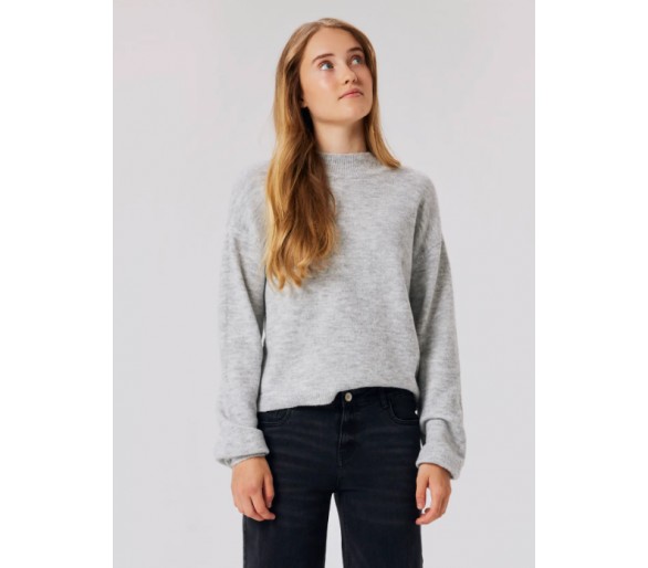 LMTD: Soft knit pullover
